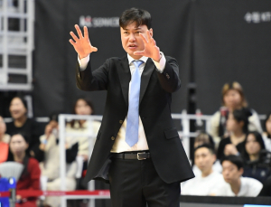송영진 KT 감독 “허훈 아끼려 했지만, 어쩔 수 없었다”