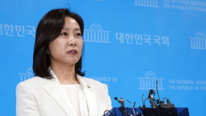 허은아, 의원직 던지고 탈당... 개혁신당 합류 