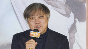 최동훈 감독 “‘외계+인’ 부진, 내가 뭘 잘못했나 싶어”