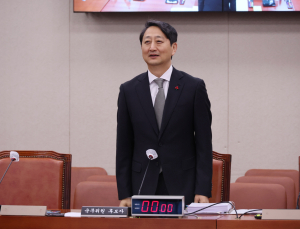 ‘부채 200조’ 한전…안덕근 “요금 정상화 방안도 고려”