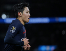 결승골로 PSG 슈퍼컵 우승 이끈 이강인, 대회 MVP 선정