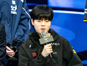 ‘데프트’ 맹활약…KT, OK저축은행 브리온 완파 [LCK]