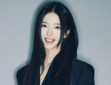 노정의 “틀 깬 ‘황야’ 덕에 더 단단해졌죠”