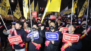 ‘의대 증원 반대’ 거리로 나선 의사들