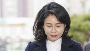 ‘선거법 위반 혐의’ 첫 재판 출석하는 이재명 배우자 김혜경