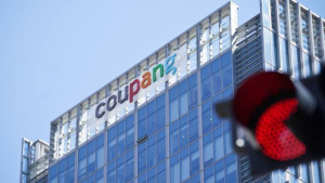 국내 원톱 굳힌 쿠팡…“이제 사회적 영향력 책임질 때”