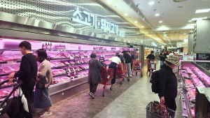 “가격 걱정 끝”…대형마트 ‘삼삼데이’ 할인 총력전