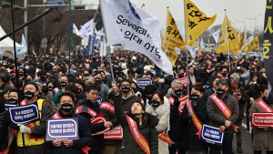 궐기 나선 의사협회 “탄압하면 국민저항 일 것”