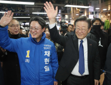 “이미 승부는 났다” 채현일 후보 지지 방문한 이재명 대표
