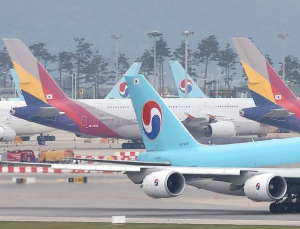 대한항공·아시아나 합병에…“고객 서비스 하락 불가피” 