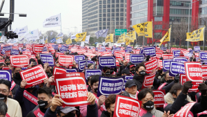 집단 유급 막을까…뭉치는 의대 교수들, ‘사직’ 논의
