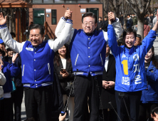 경의선숲길 돌며 지지호소하는 이재명 대표