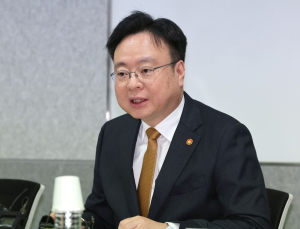 공보의·군의관 110명 의료현장 파견 연장