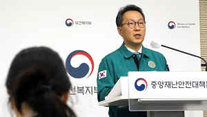 정부 “‘의대 증원’ 유예 검토 계획 없다”