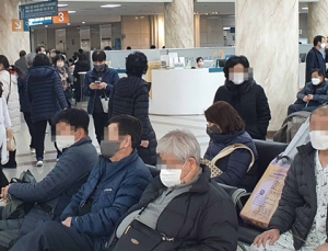 의대 증원 1000명 접었지만…여전히 절박한 현장   