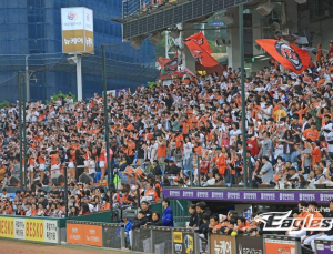 대전 야구팬 일으킨 한화, 15연속 홈경기 매진 신기록