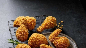 BBQ ‘황금올리브치킨’ 가격 인상…2만원→2만3천원