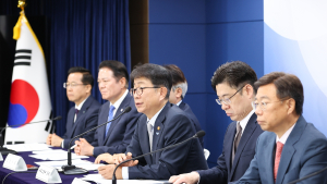 정비시기 분산·주택공급 늘려 이주수요 대응 [1기신도시 선도지구]