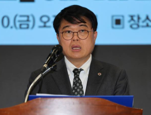 ‘의협 촛불집회’ D-1…“정신 차리고 따라오라”