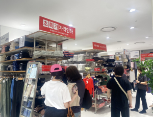 “유니클로에서만 사요”…고물가에 SPA 브랜드 찾는 소비자