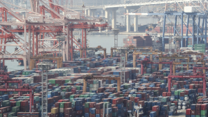 1분기 GDP 1.3% 증가…2021년 이후 최대