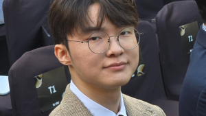 울먹인 전용준 캐스터…‘페이커’ 이상혁, ‘전설의 전당’ 현장
