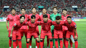 한국에 꼬리 내린 중국, ‘침대 축구’까지…전반 0-0