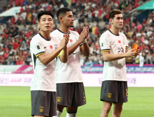 ‘기사회생’ 중국 축구, 한국에 패하고도 3차 예선 진출