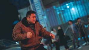 마동석 덕에 웃은 韓영화…5월 관객 팬데믹 전보다 많아