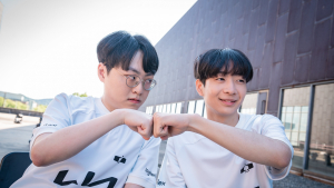 ‘쇼메이커·루시드 맹활약’ DK, 개막전서 한화생명 2-1 제압 [LCK]
