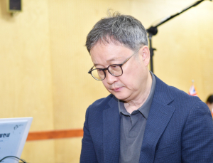 ‘돌부처’ 꺾은 ‘일지매’…유창혁, 월드바둑챔피언 등극