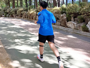 여름철 ‘하지정맥류’ 환자 증가…변비·생리통과도 연관