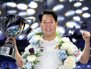 강동궁, 김영원 돌풍 잠재우고 PBA 개막전 정상