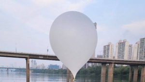 “또 오물풍선?”…北, 사흘 연속 살포 