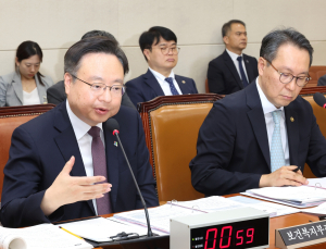 청문 해도 없는 해법…“전공의 복귀책 마련해야”