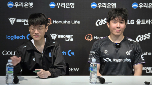 ‘씨맥’, ‘커즈’ 껴안고 한 말…“우찬아, 네가 다 했어” [LCK]