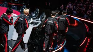 BLG에 눌린 T1, 2세트 패…승부는 3세트로