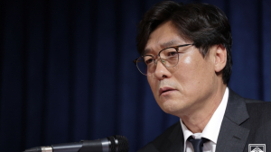 의문의 감독 선발, 정치권 움직임…전용기 의원 “공적 개입 필요”