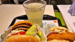 고추장아찌로 낸 ‘한국의 맛’…맥도날드, 로코노미 신메뉴 공개