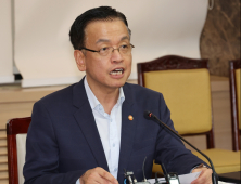 최상목 “소상공인 ‘새출발’ 프로젝트, 내년 예산 충분히 확보할 것”