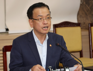 최상목 “소상공인 ‘새출발’ 프로젝트,  내년 예산 충분히 확보할 것”