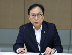 정부 “미국 대선으로 글로벌 리스크 커져…불안감 해소할 것”