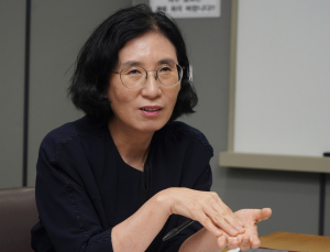 “사양꿀 방치하면 농업도 죽어…인간 탐욕이 꿀벌 실종 초래”