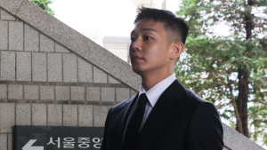 ‘마약 혐의’에 이어 이번엔 ‘동성 성폭행’ 혐의…경찰, 유아인 입건