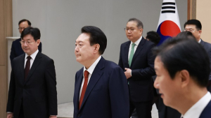 민주 “나라 쑥대밭인데…尹, 무책임한 휴가”