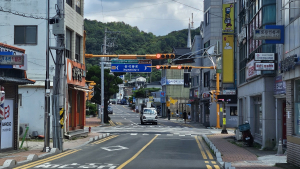 산청군, 전기·통신 선로 지중화…쾌적한 보행·도시미관 제공