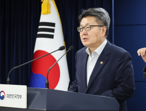 개학 앞두고 코로나 ‘비상’…교육당국 “엔데믹 맞춤형 교육‧늘봄체계 마련”
