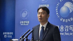 이복현 “우리은행과 유사한 행태 보이면…발도 못 붙이게 할 것”