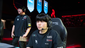 1세트에 막힌 미드 스몰더, 2세트는 성공…KT, T1전 1-1 동률 [LCK]