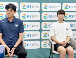 이영택 감독 “제가 미들블로커 출신인데 미들이 약해선 안 되죠”